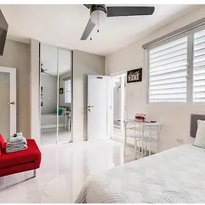 https://ocean-pearl.comcaribbean.com