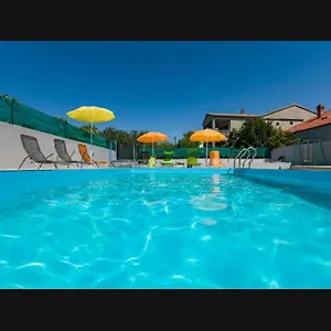 https://vila-zale-apartmani.hotelinzadar.com